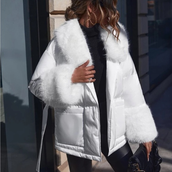 Luxe vegan fur detail belted puffer coat - Picture 2 of 6